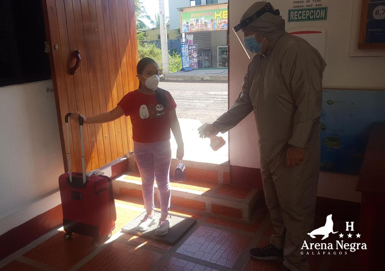 Hostal Arena Negra Puerto Ayora  Eksteriør billede