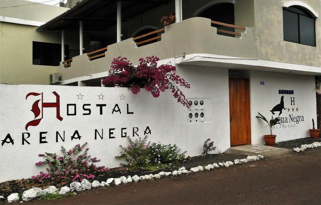 Hostal Arena Negra Puerto Ayora  Eksteriør billede