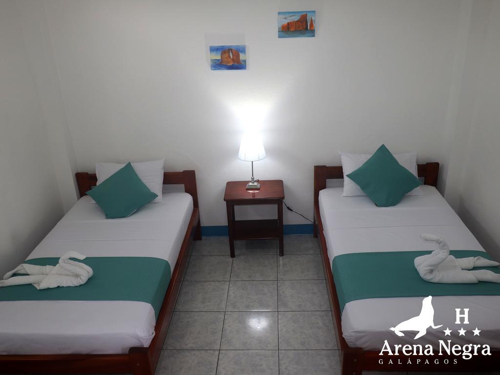 Hostal Arena Negra Puerto Ayora  Eksteriør billede