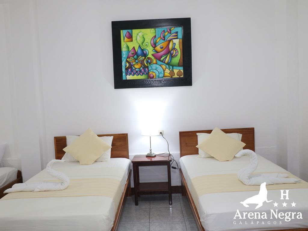 Hostal Arena Negra Puerto Ayora  Eksteriør billede