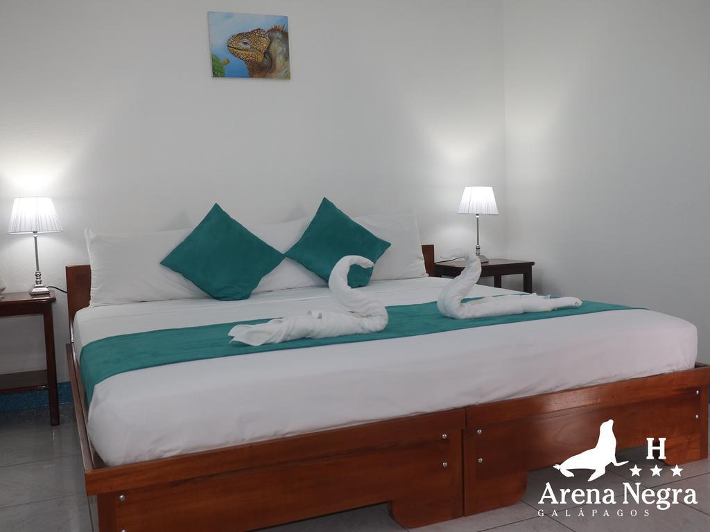 Hostal Arena Negra Puerto Ayora  Eksteriør billede