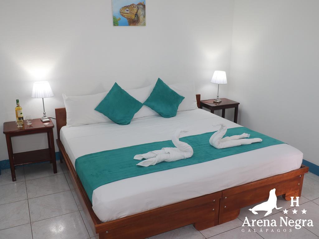 Hostal Arena Negra Puerto Ayora  Eksteriør billede