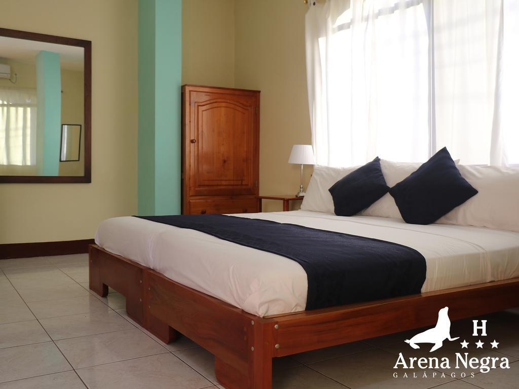 Hostal Arena Negra Puerto Ayora  Eksteriør billede