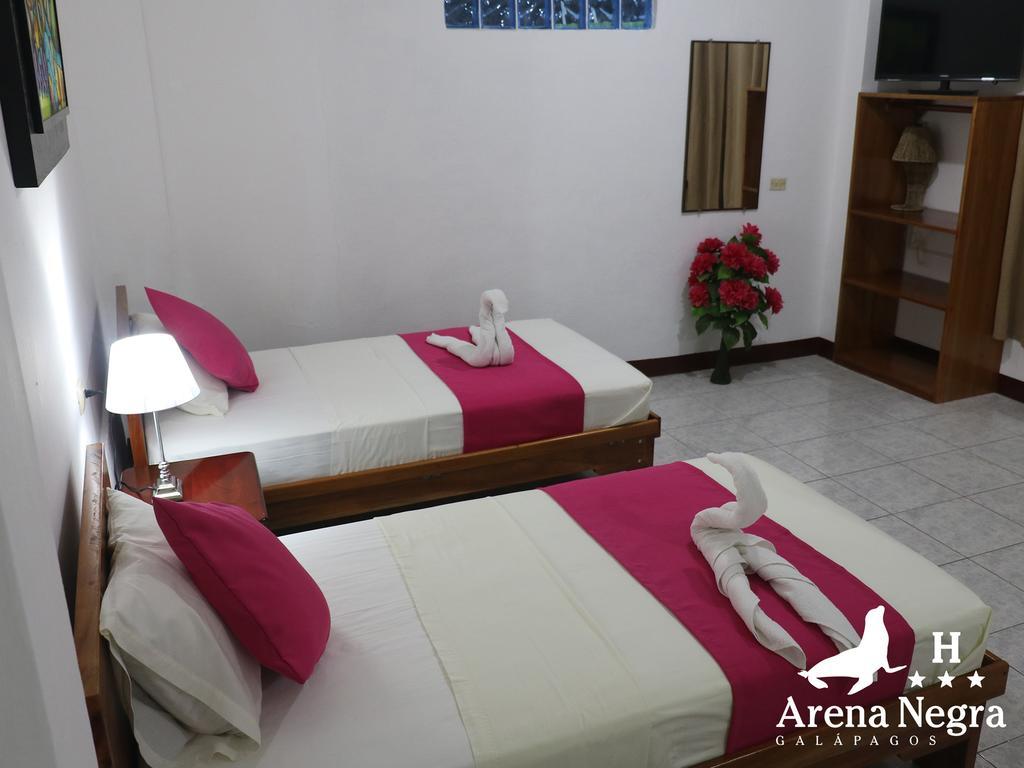 Hostal Arena Negra Puerto Ayora  Eksteriør billede