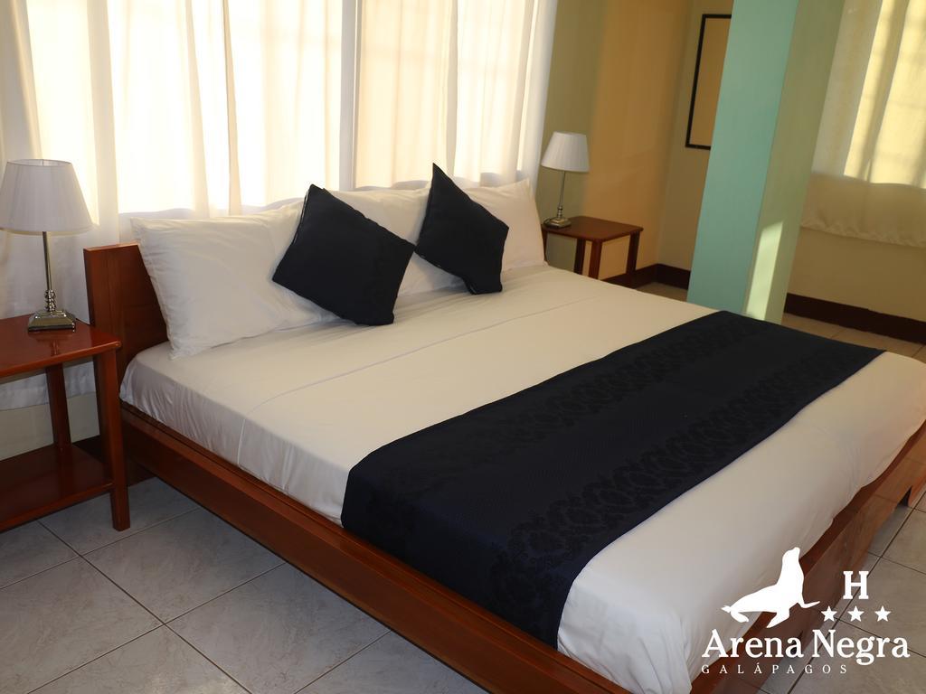 Hostal Arena Negra Puerto Ayora  Eksteriør billede