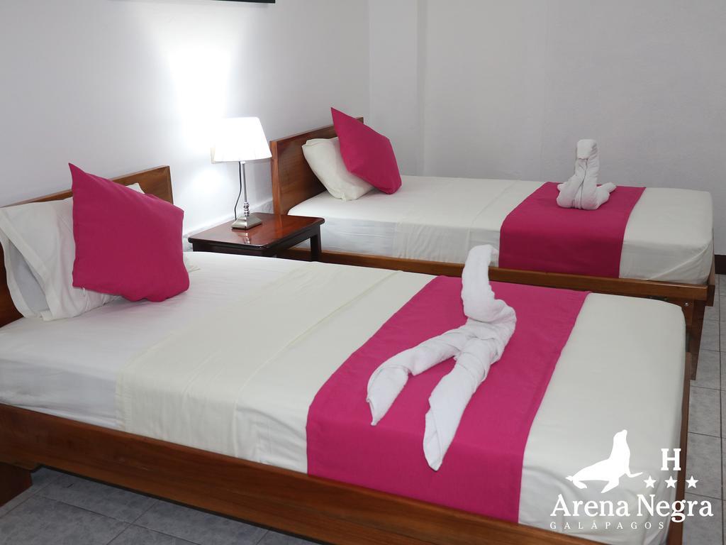 Hostal Arena Negra Puerto Ayora  Eksteriør billede