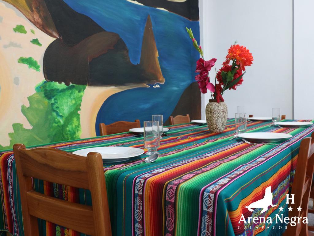 Hostal Arena Negra Puerto Ayora  Eksteriør billede