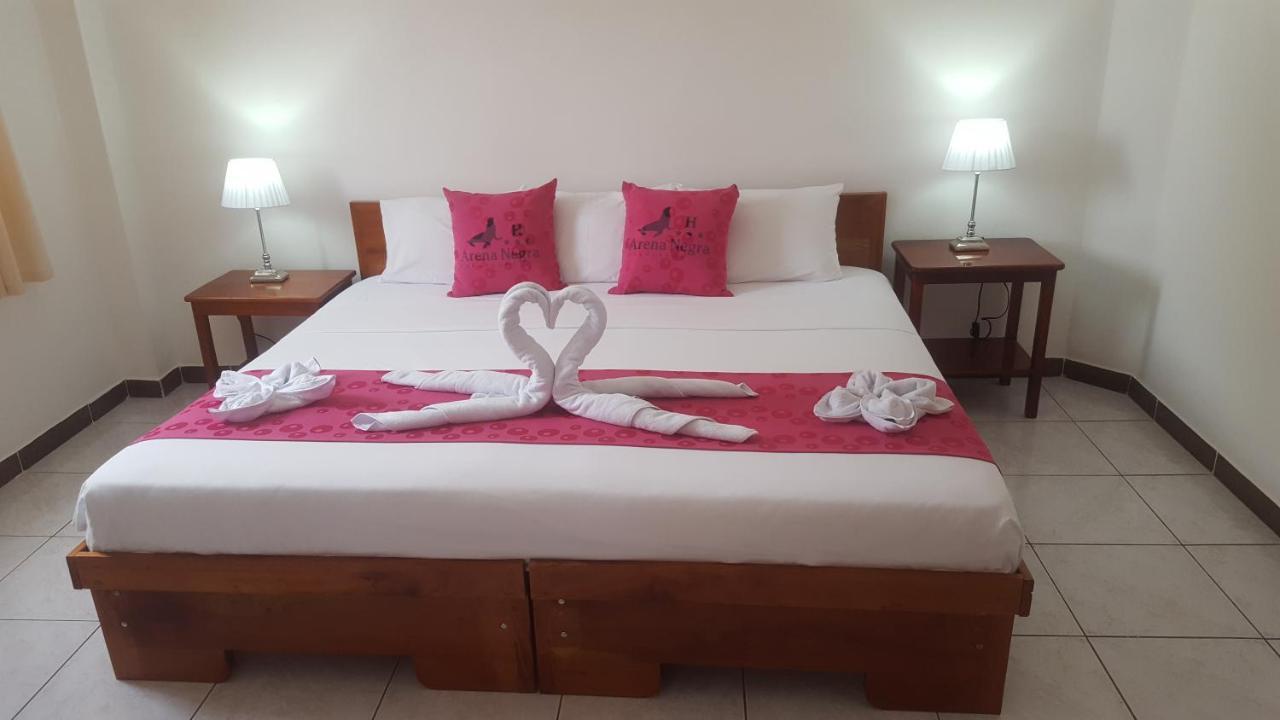 Hostal Arena Negra Puerto Ayora  Eksteriør billede